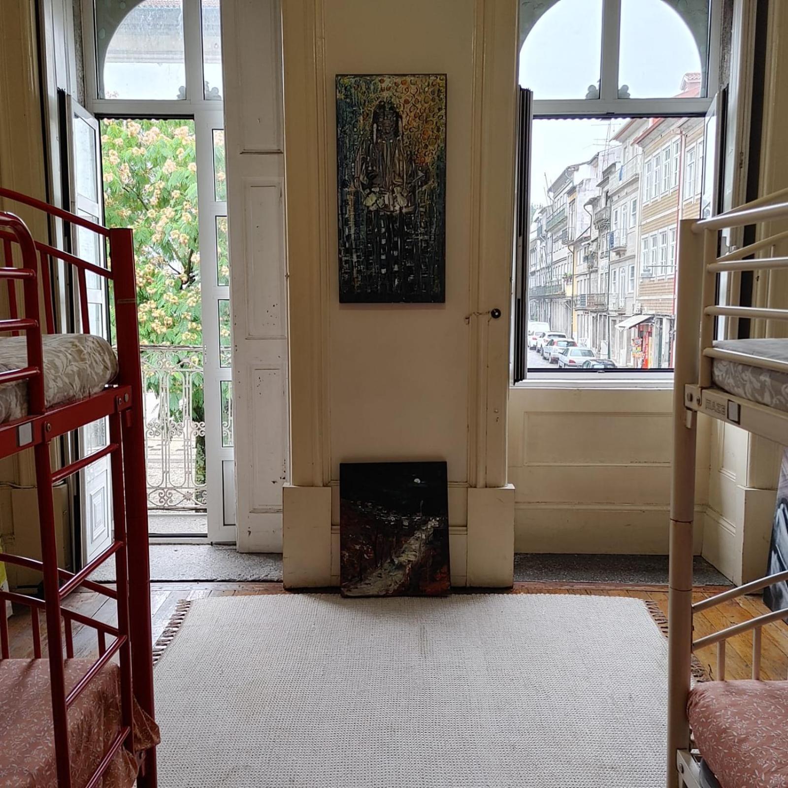 Dans L'Atelier Hostel Unidade Porta Nova Брага Екстер'єр фото