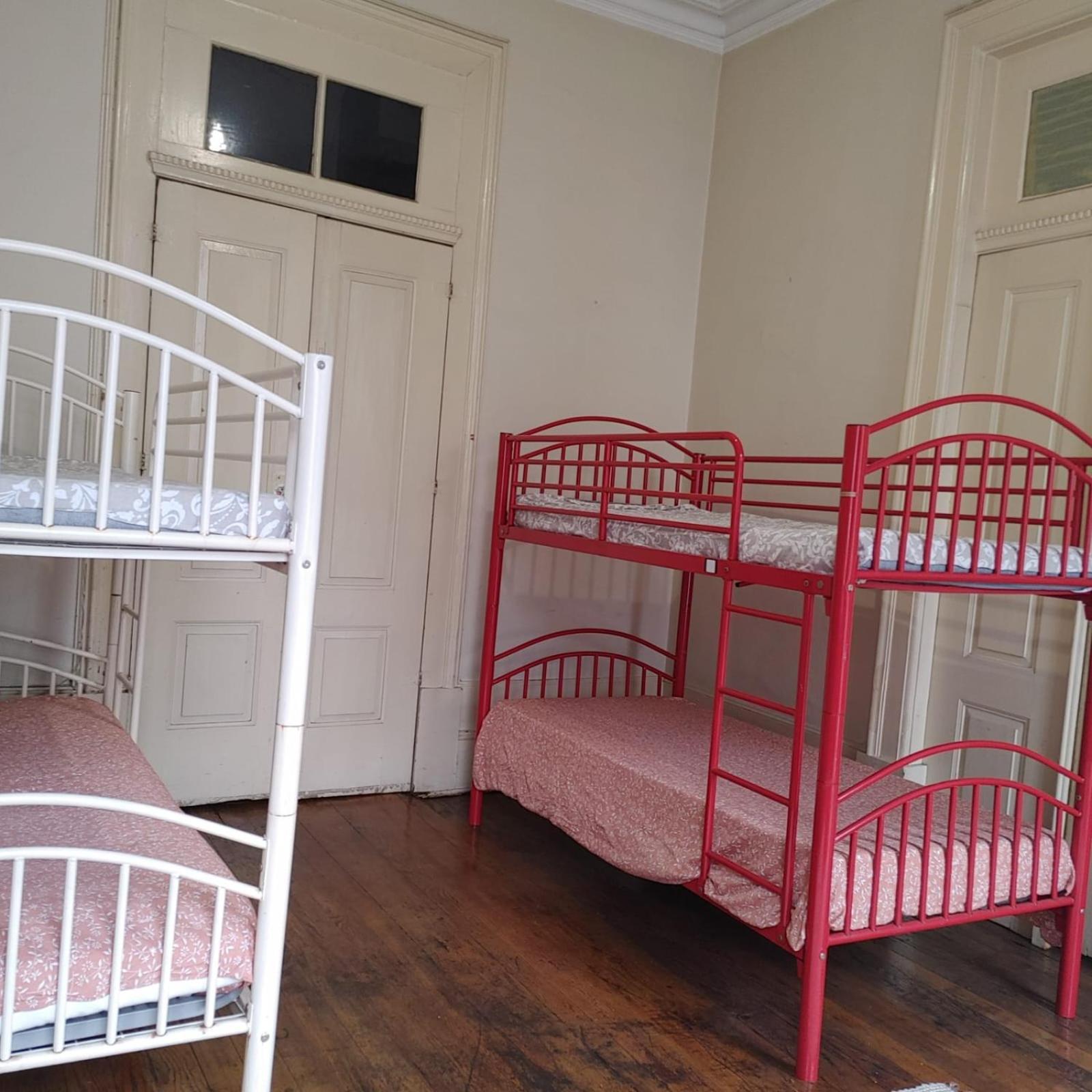 Dans L'Atelier Hostel Unidade Porta Nova Брага Екстер'єр фото