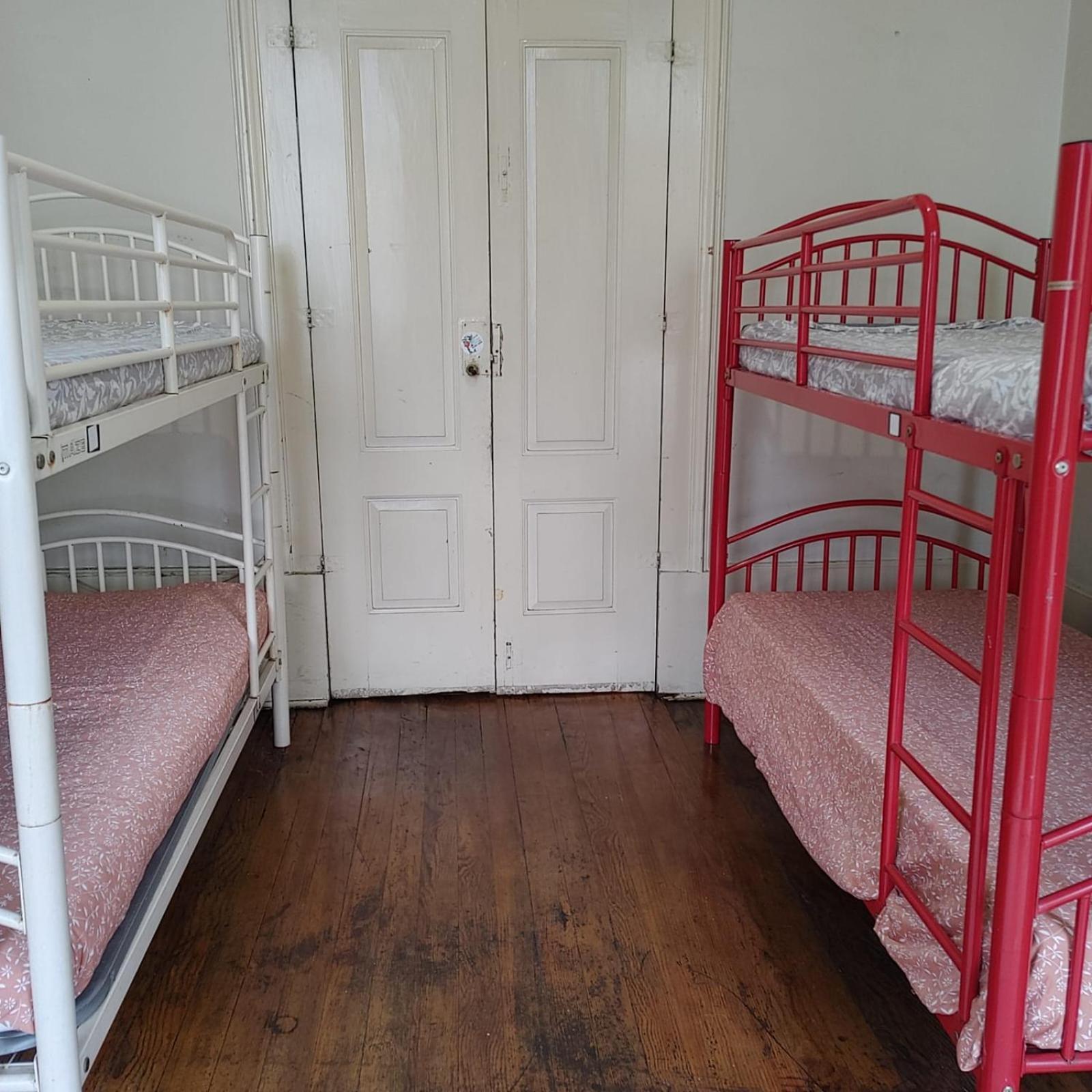 Dans L'Atelier Hostel Unidade Porta Nova Брага Екстер'єр фото